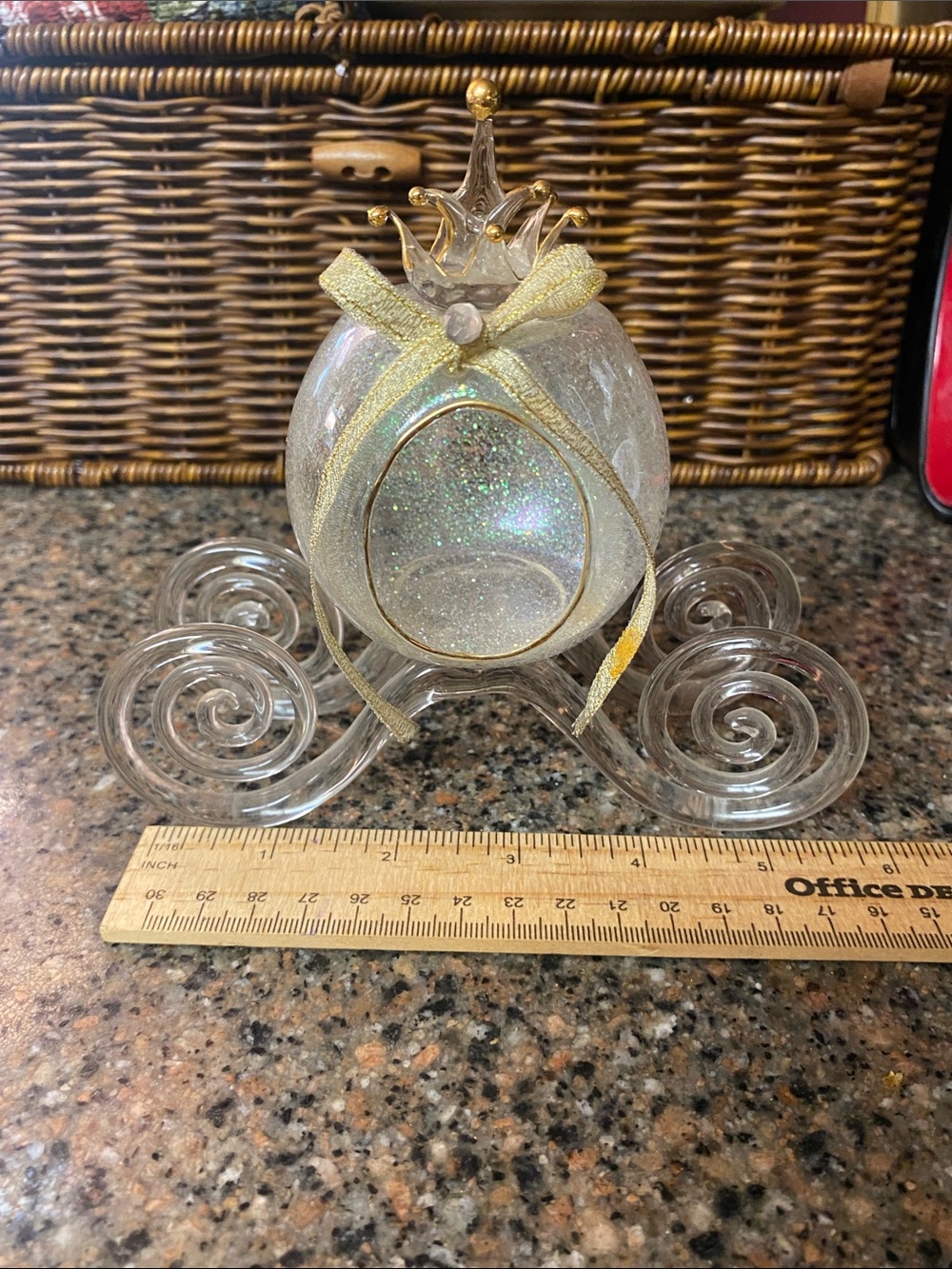 Vintage 22K Gold Hand Sculpted Glass Cinderella Carriage - Good Condition - Picture 5 of 5